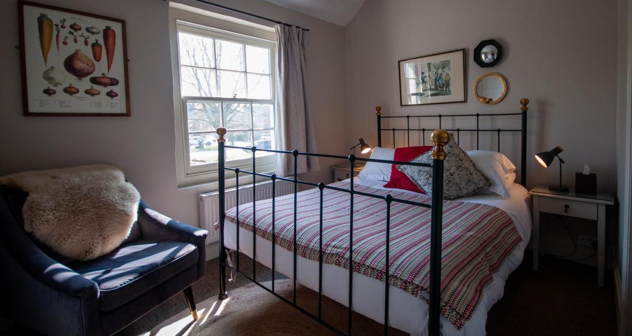 The Dabbling Duck Hotel Great Massingham Room photo